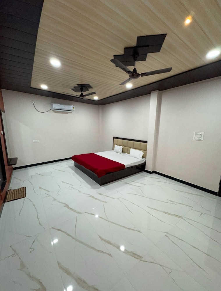 Family Quadruple Room, Balcony, Garden View