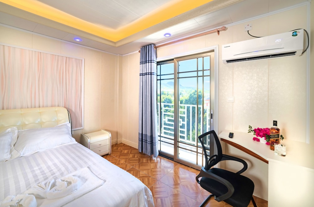 East End View Suite