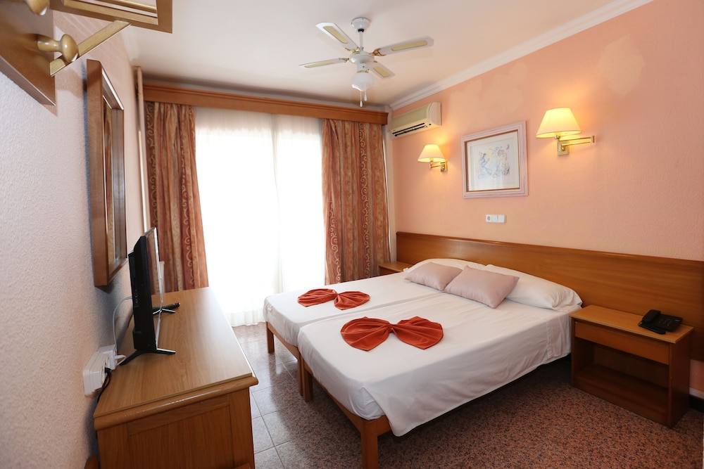 Standard Double Room, Balcony - Photo 1