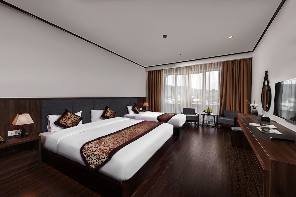 Deluxe Triple Room photo 2