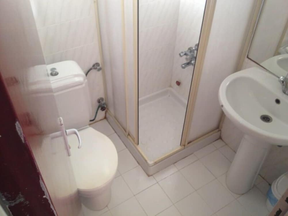 Economy Double Room photo 2