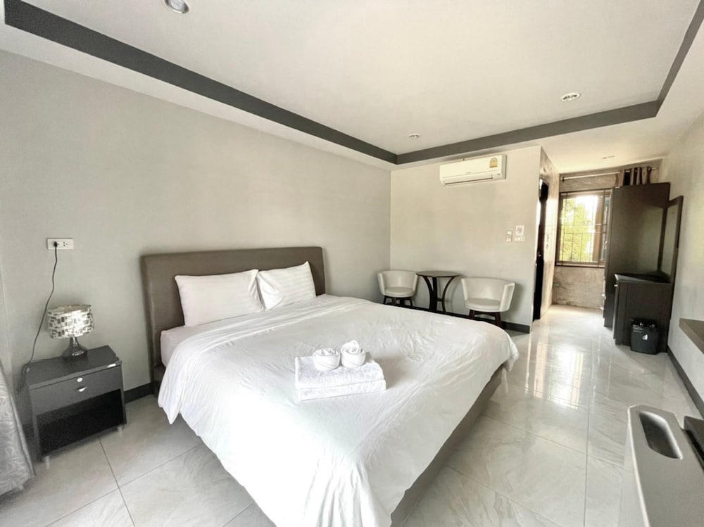 Superior Double Room, 1 King Bed, Non Smoking