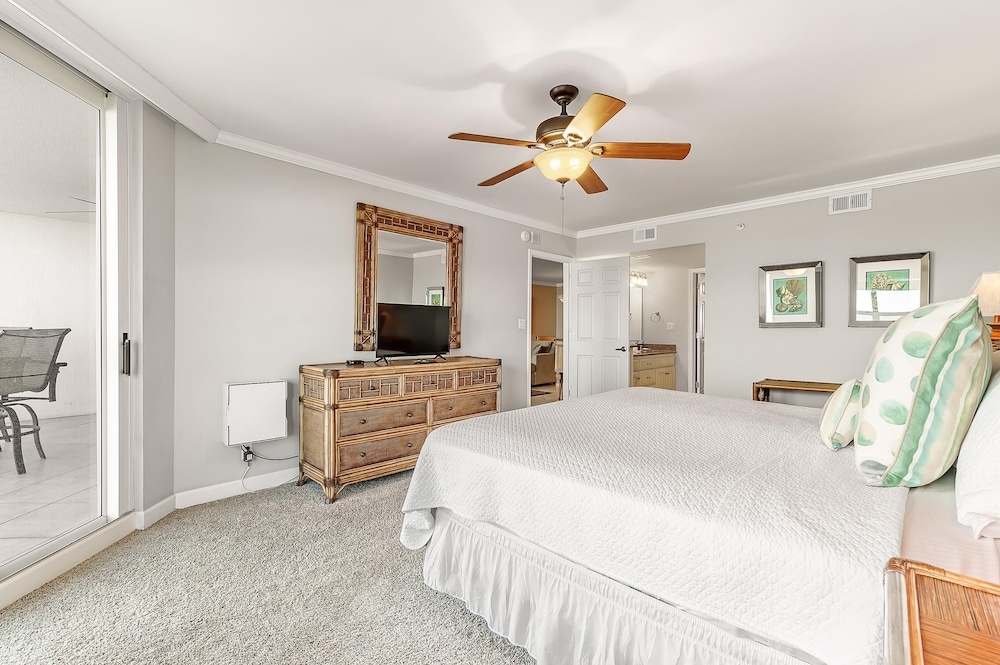 Condo, Multiple Beds (SeaSpray East 323- Gulf Front) photo 1