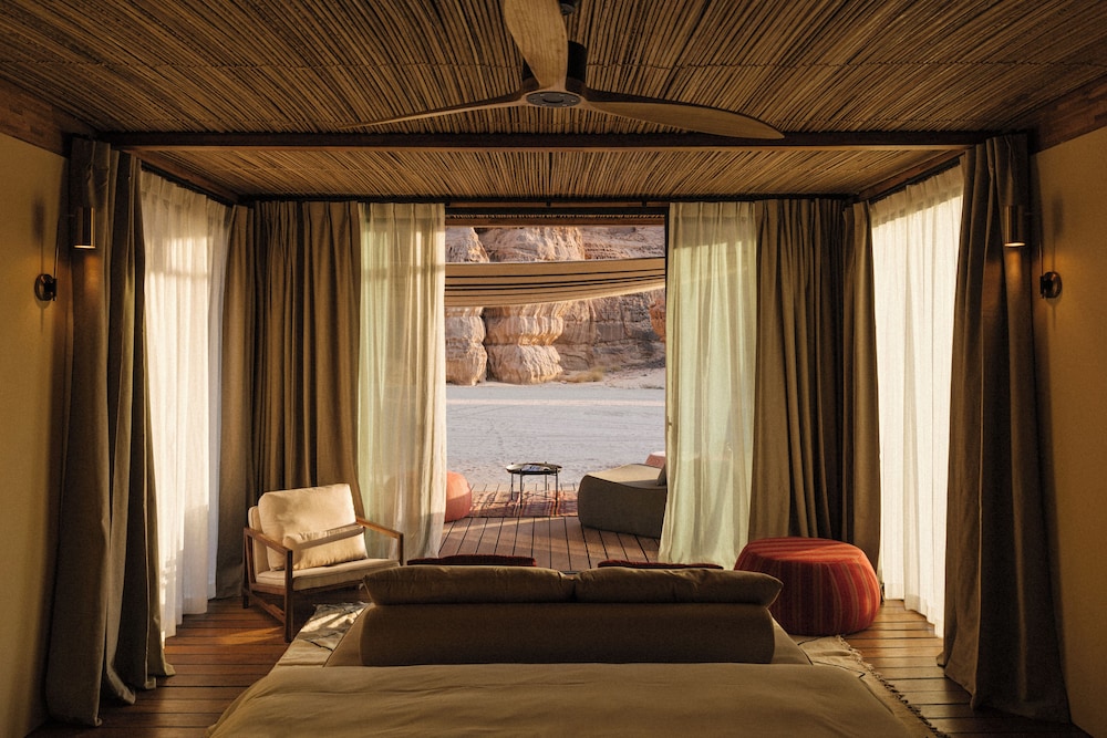 Villa, 1 King Bed (Art Canyon)