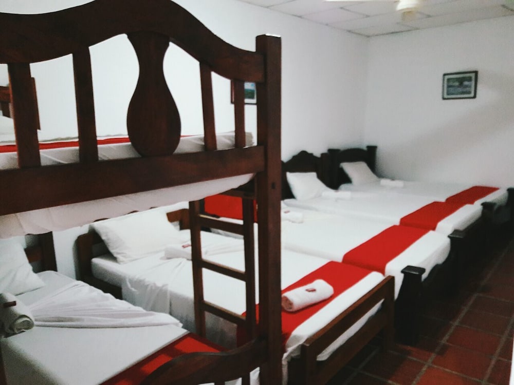 Basic Triple Room photo 3