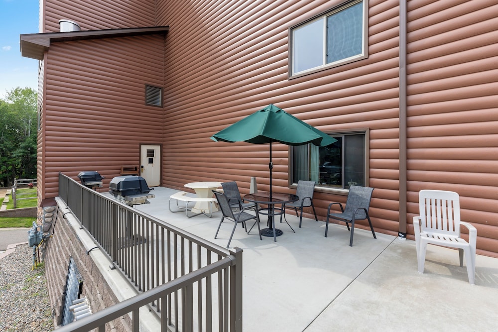 Comfort Condo, 1 Bedroom photo 3