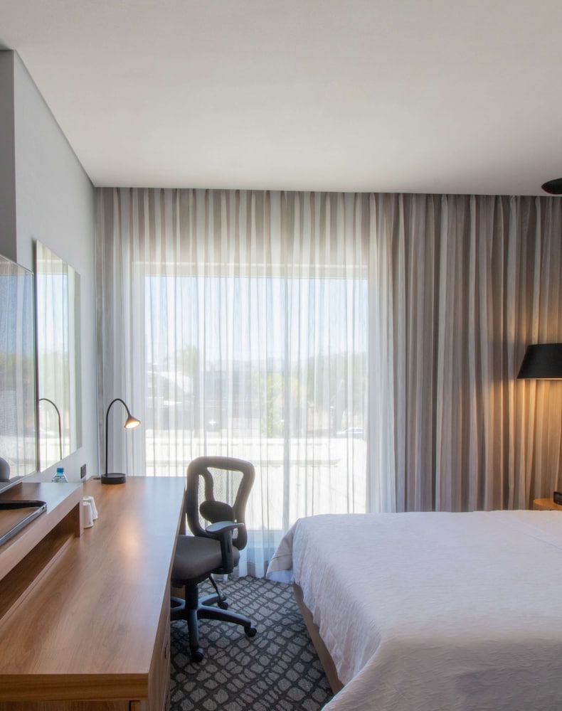 Superior Room, 1 Queen Bed, Balcony - Photo 1