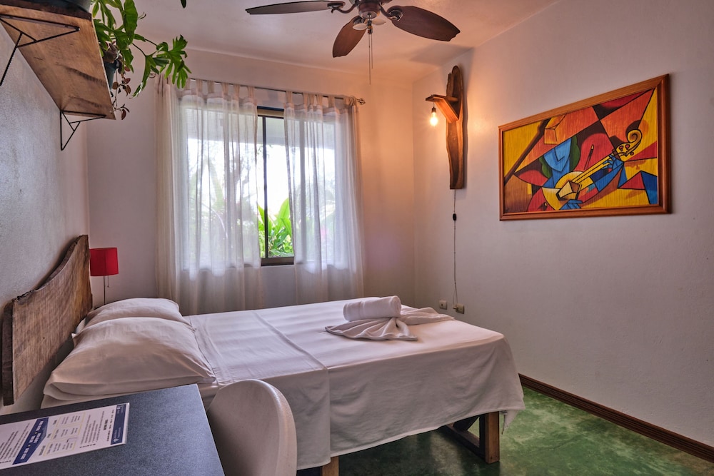 Quarto Duplo Básico, 1 Cama de Casal
