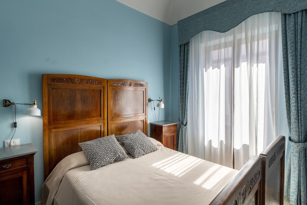 Economy Room, 1 Double Bed (Azzurra o Gialla) photo 1