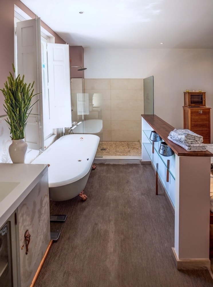 Double or Twin Room, Garden View - Photo 2