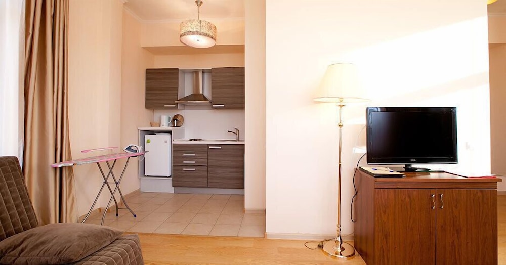 Apartment photo 3