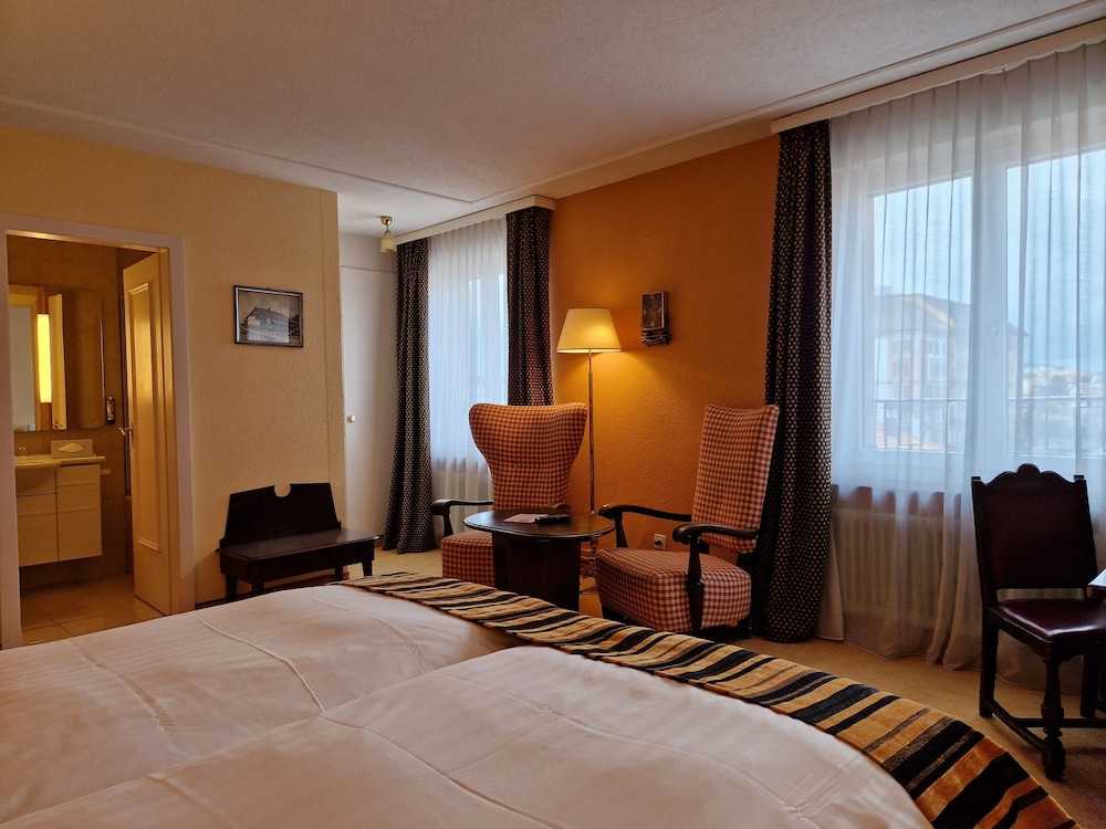 Standard Twin Room - Photo 4
