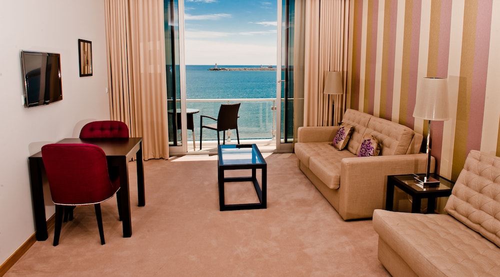 Suite, Sea View (Single Use) photo 3