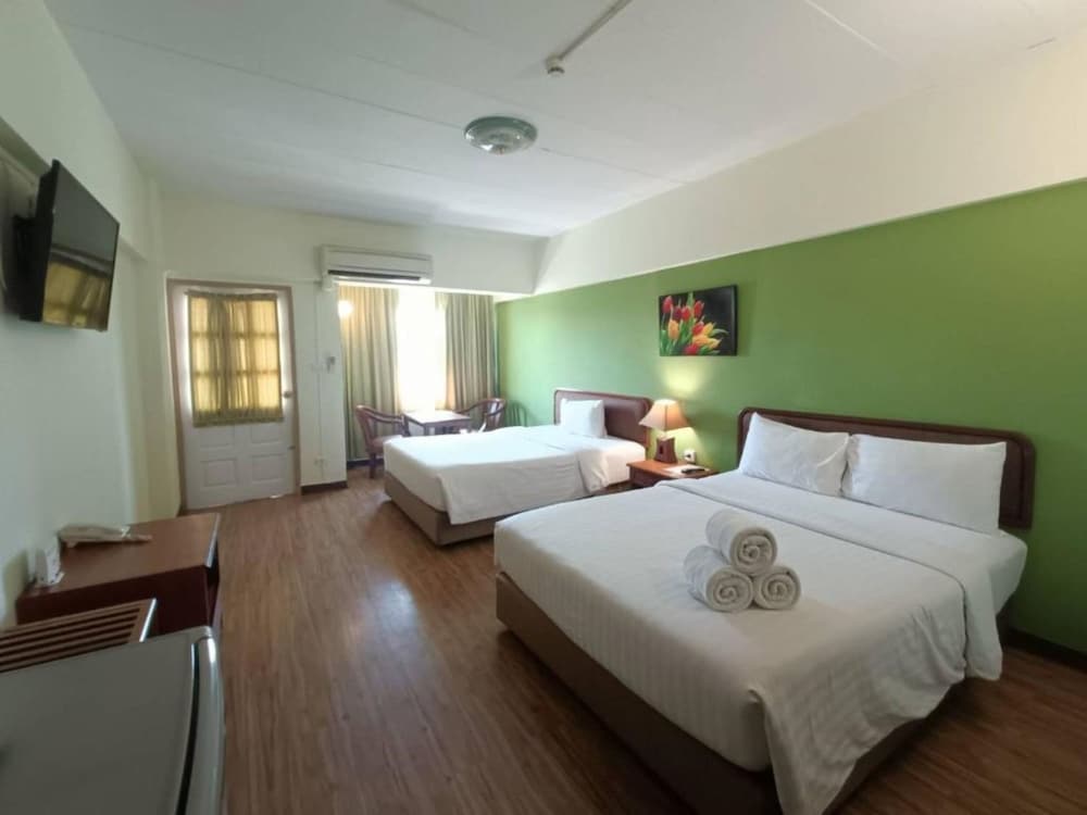 Standard Twin Room photo 2