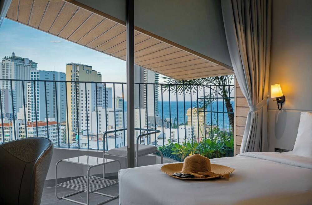 Executive Double or Twin Room, Balcony, Beach View