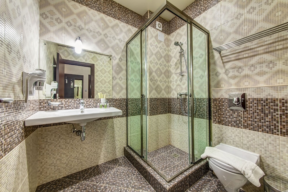 Standard Double or Twin Room photo 2