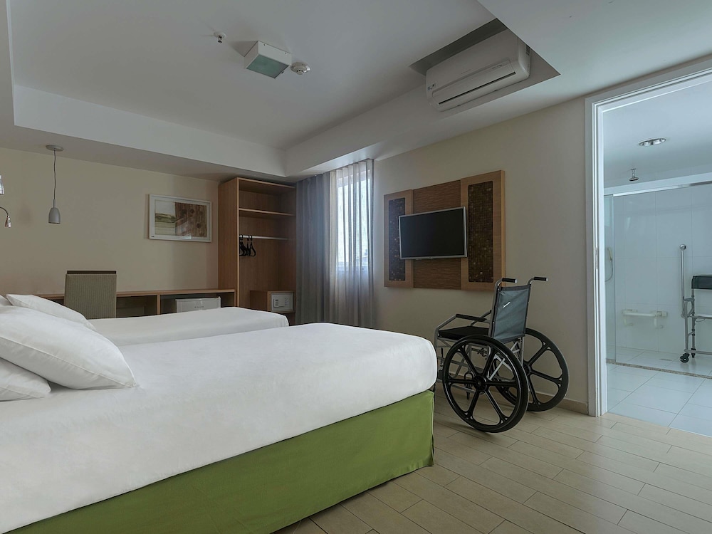 Standard Room, 2 Twin Beds, Accessible photo 1