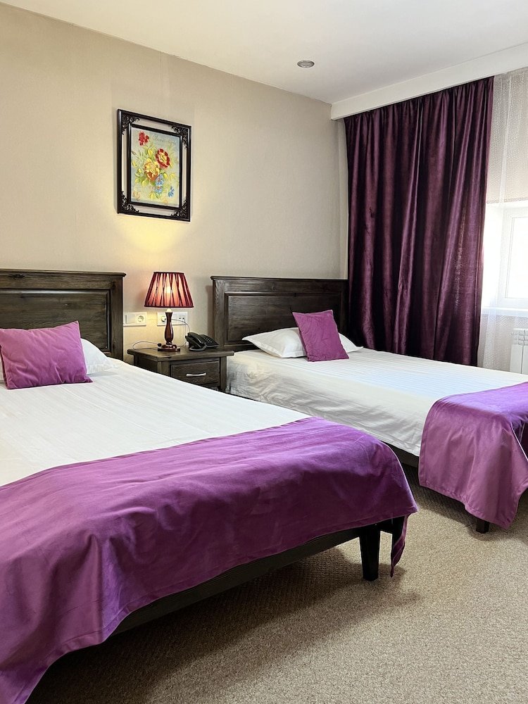 Economy Twin Room