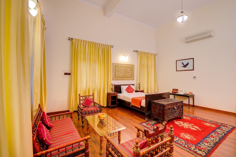 Suite, 1 King Bed