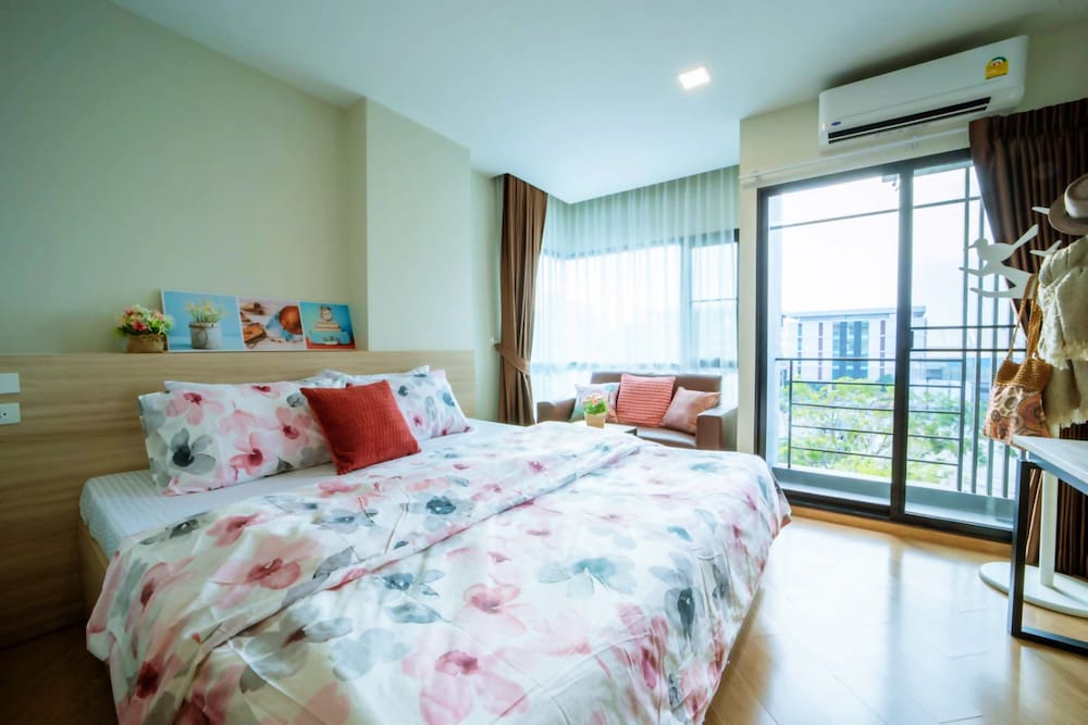 Basic Apartment photo 2