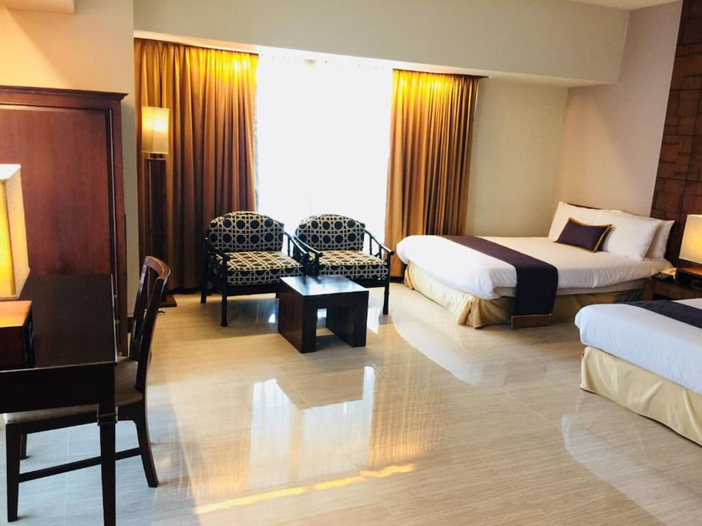 Junior Suite, 2 Double Beds photo 1
