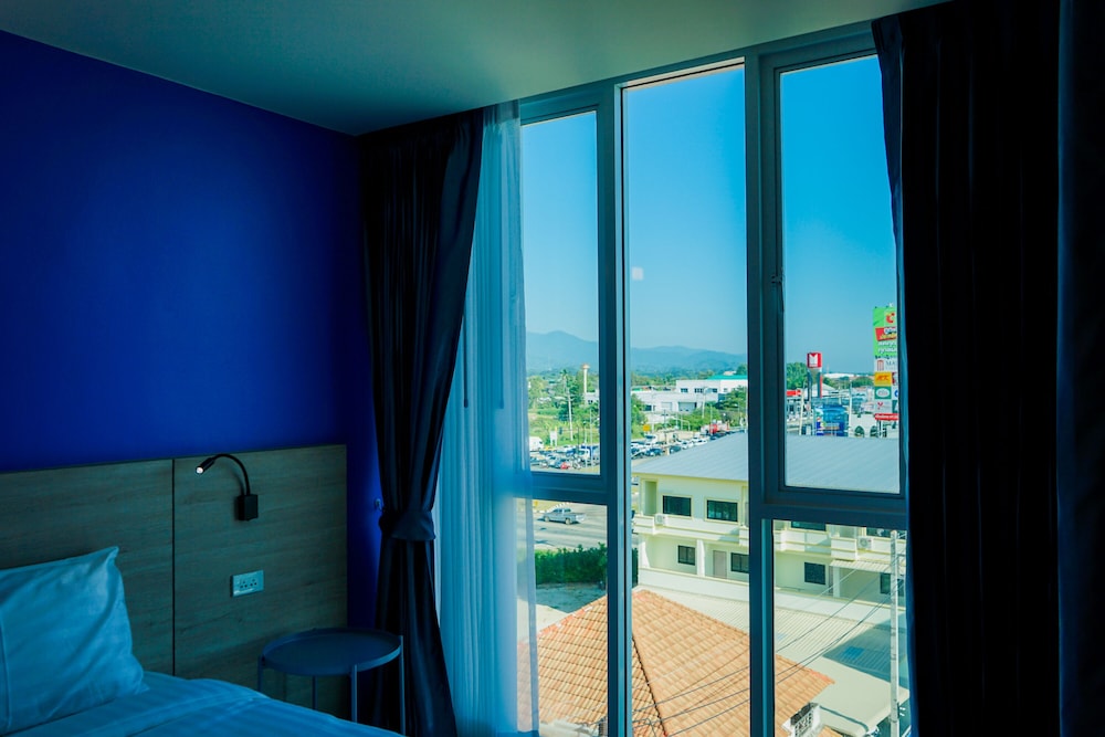 Standard Twin Room - Photo 12