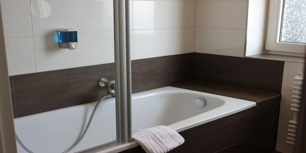 Comfort Double Or Twin Room - Photo 4