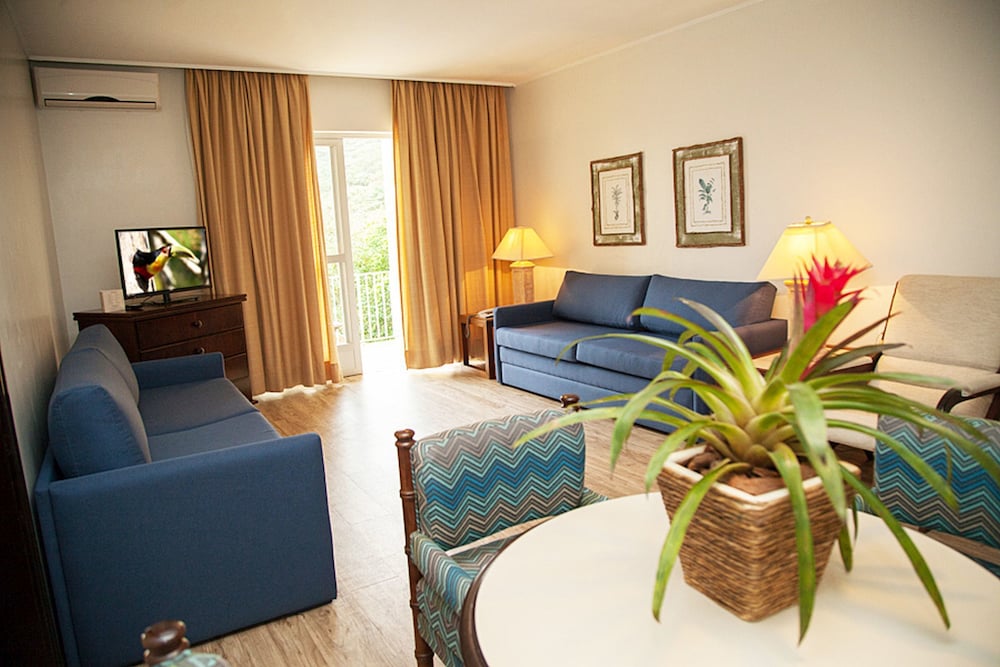 Basic Suite - Photo 2