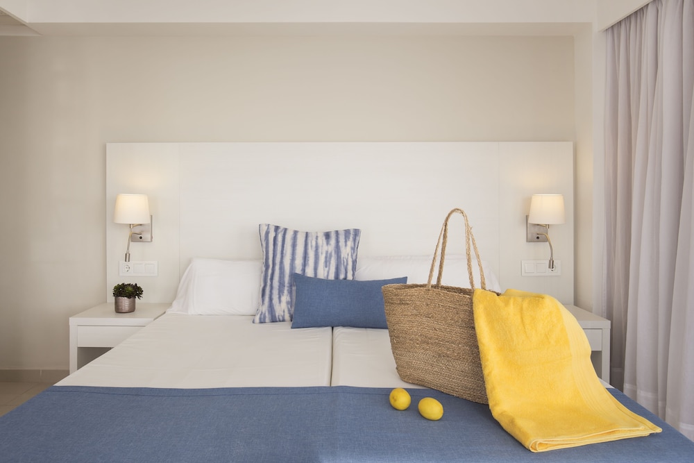 Double or Twin Room, Balcony (2 Adults) - Photo 3