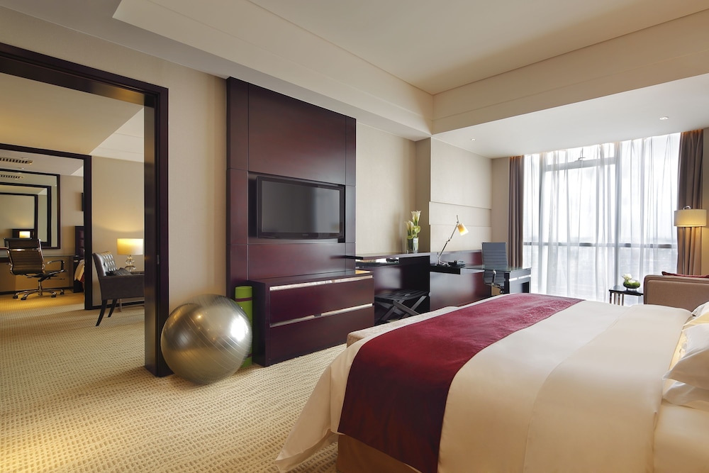 Business Suite photo 1