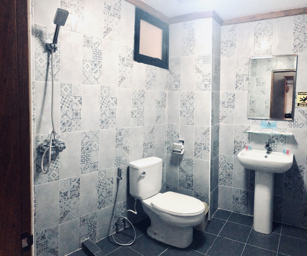 Standard Twin Room photo 3