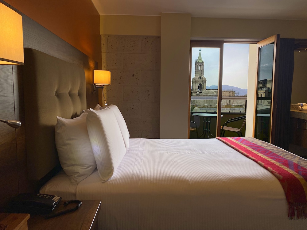 Deluxe Room, 1 Double Bed, Balcony, City View