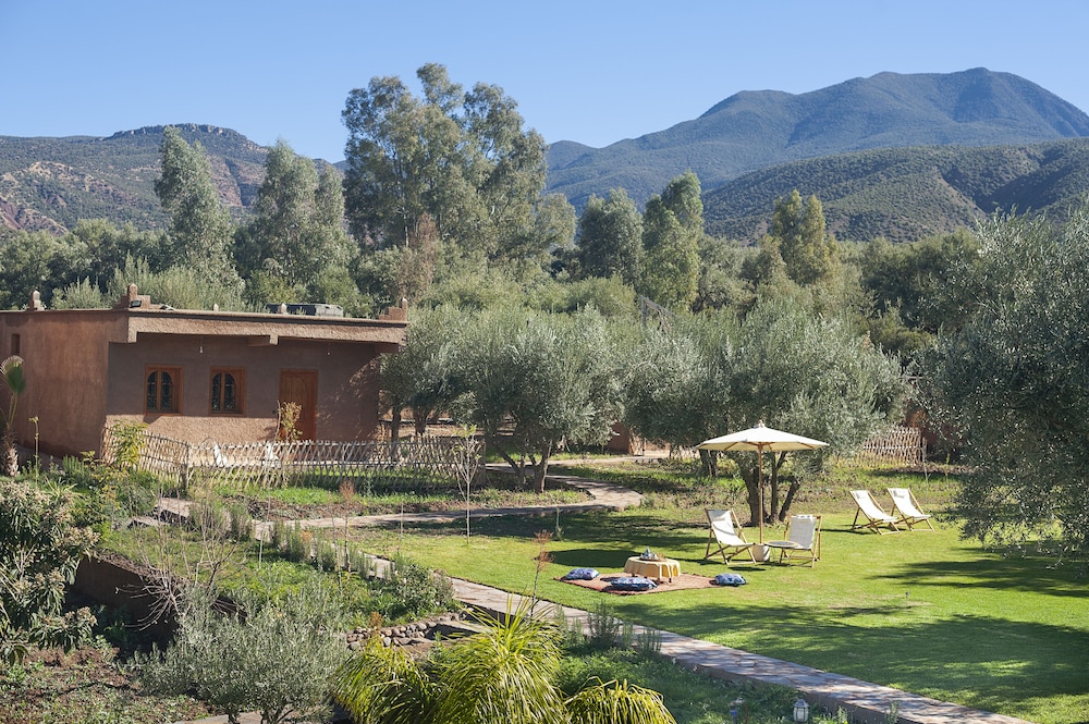 Superior Triple Room, Multiple Beds, Garden View photo 1