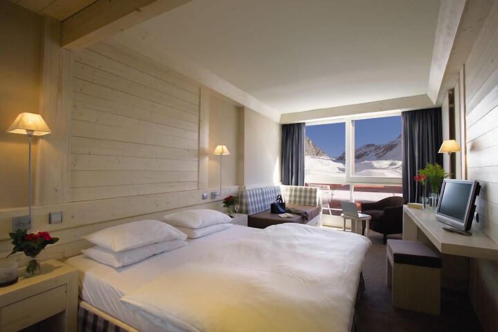 Room (Prestige)
