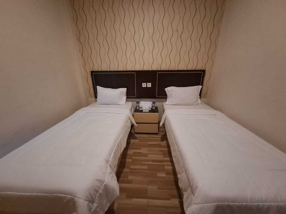 Deluxe Twin Room photo 2