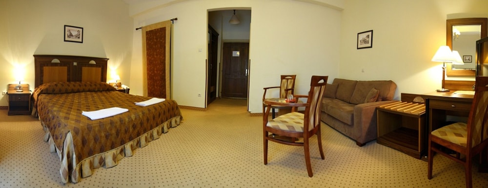 Basic Double Room, 1 Double Bed photo 3