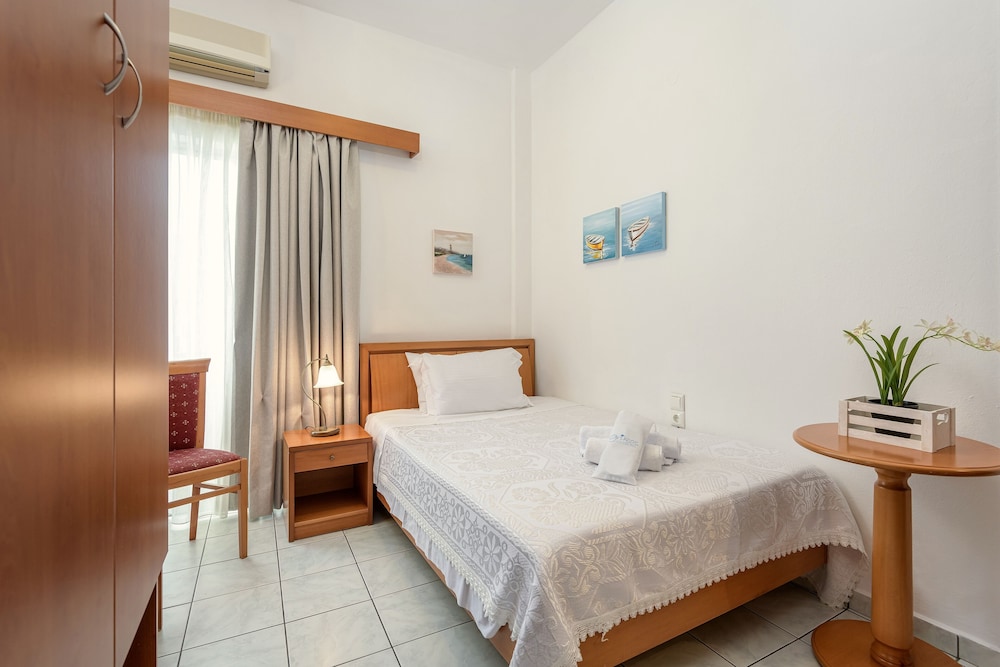 Single Room photo 2