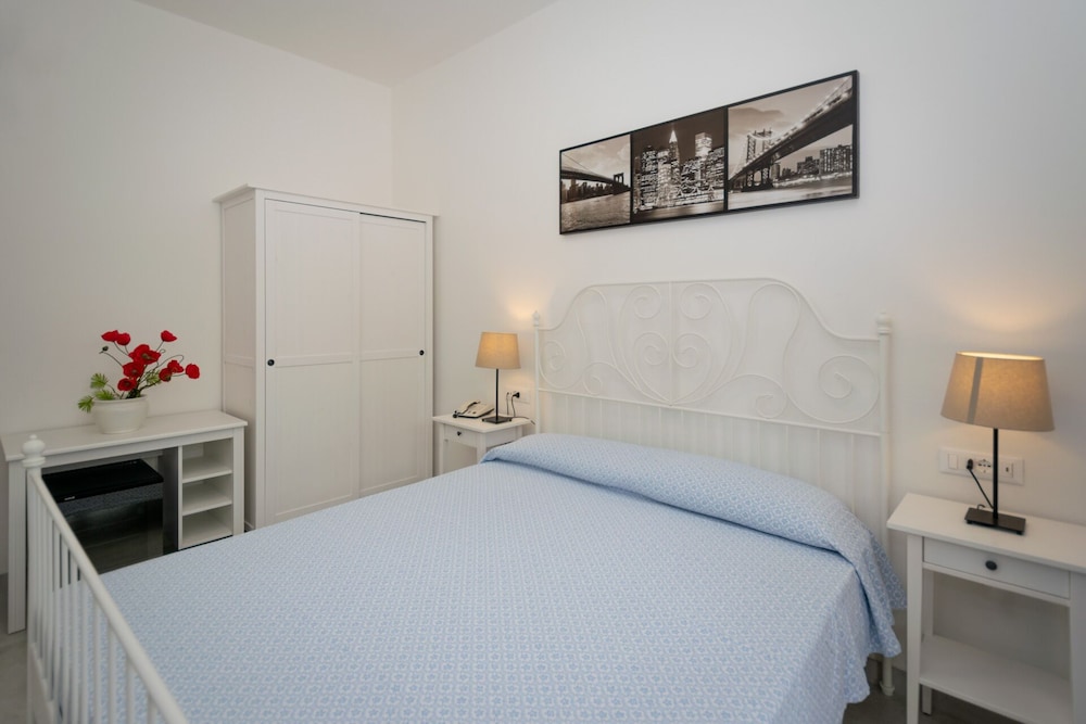 Standard Double Room, Balcony photo 3