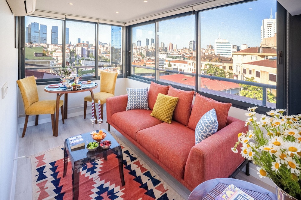 City Duplex, 2 Bedrooms, City View photo 1