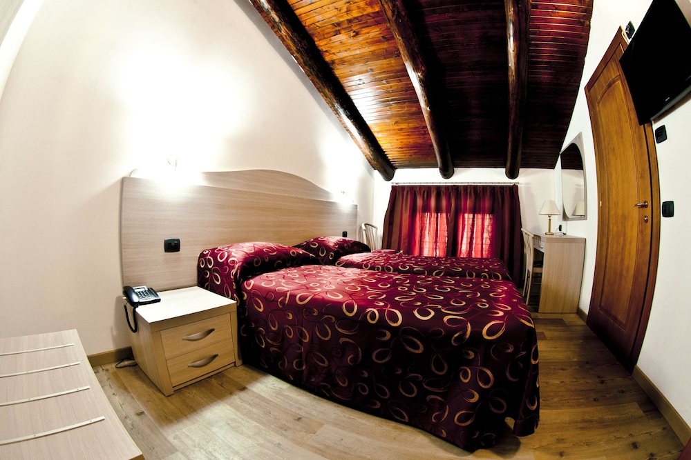 Comfort Double or Twin Room photo 3