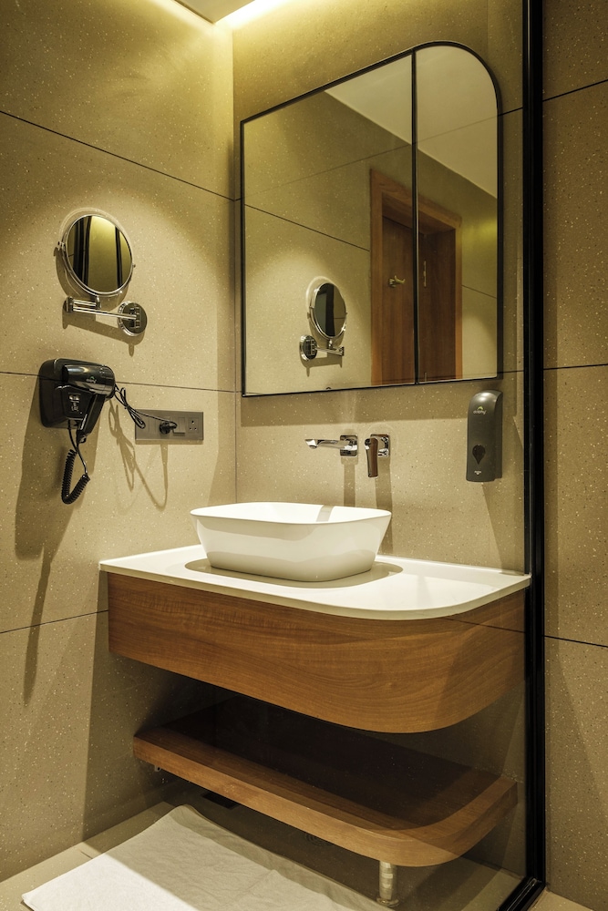 Urban Corner Room - Photo 7