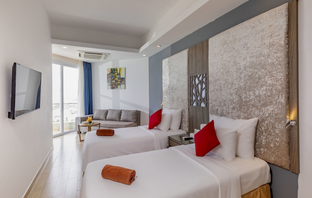 Family Room, 2 Bedrooms, Ocean View, Oceanfront photo 3