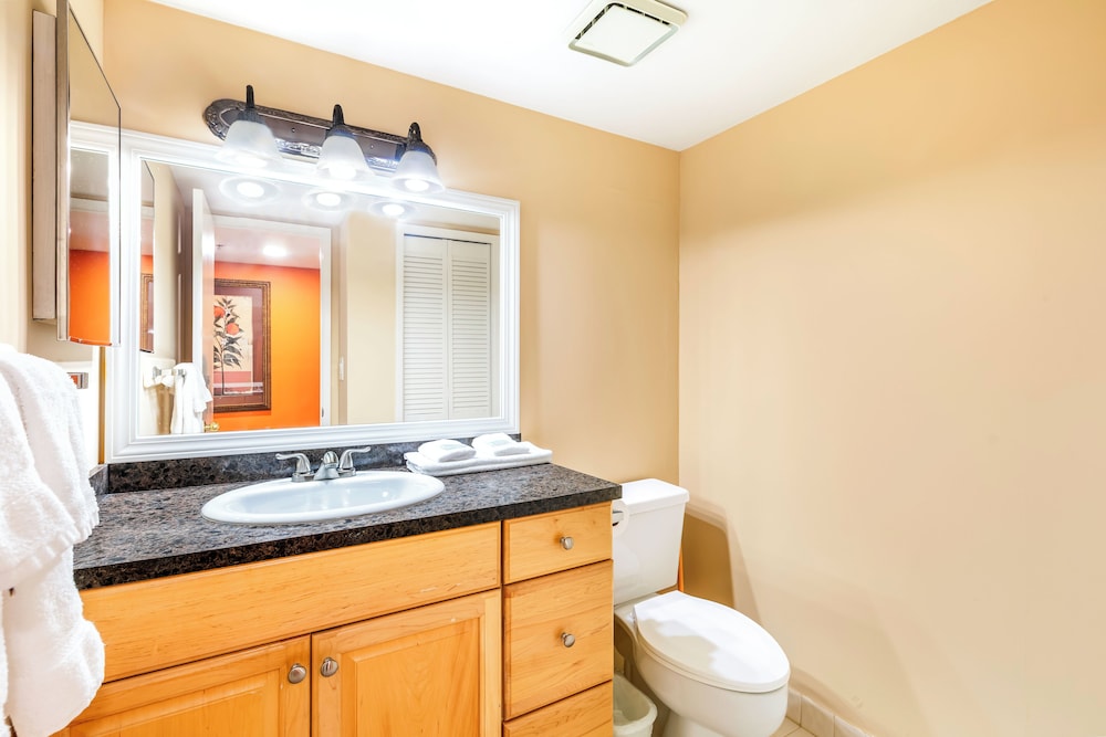 2 Bedroom Suite with Washer and Dryer - Photo 15
