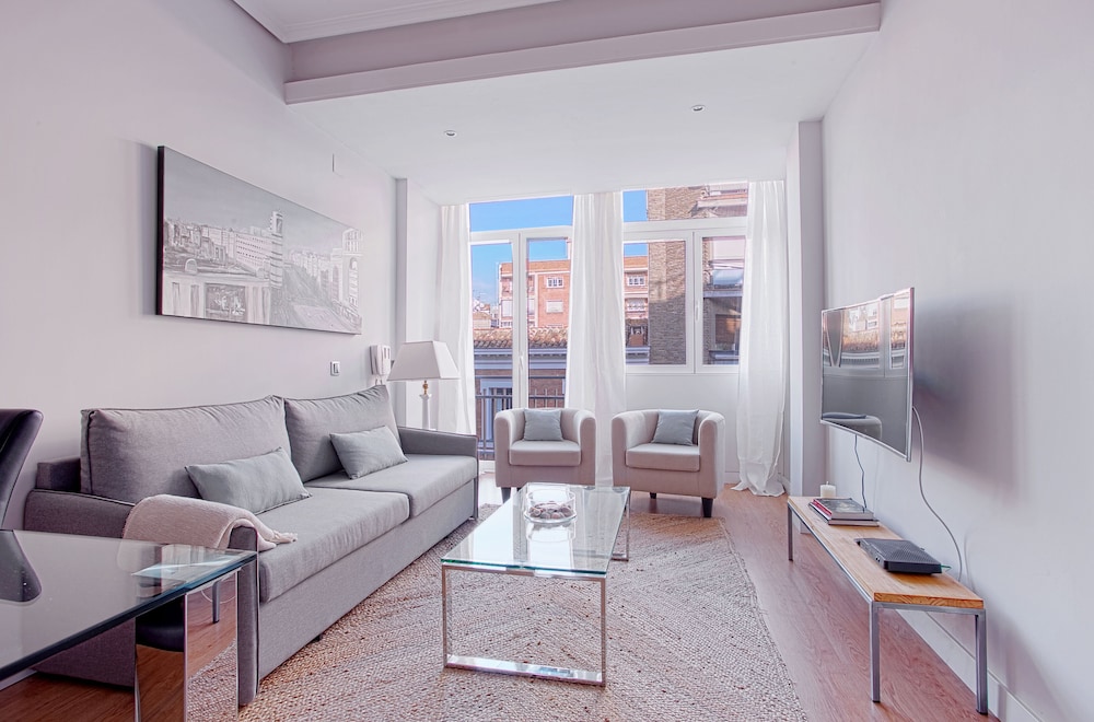 Apartment (1 Bedroom)