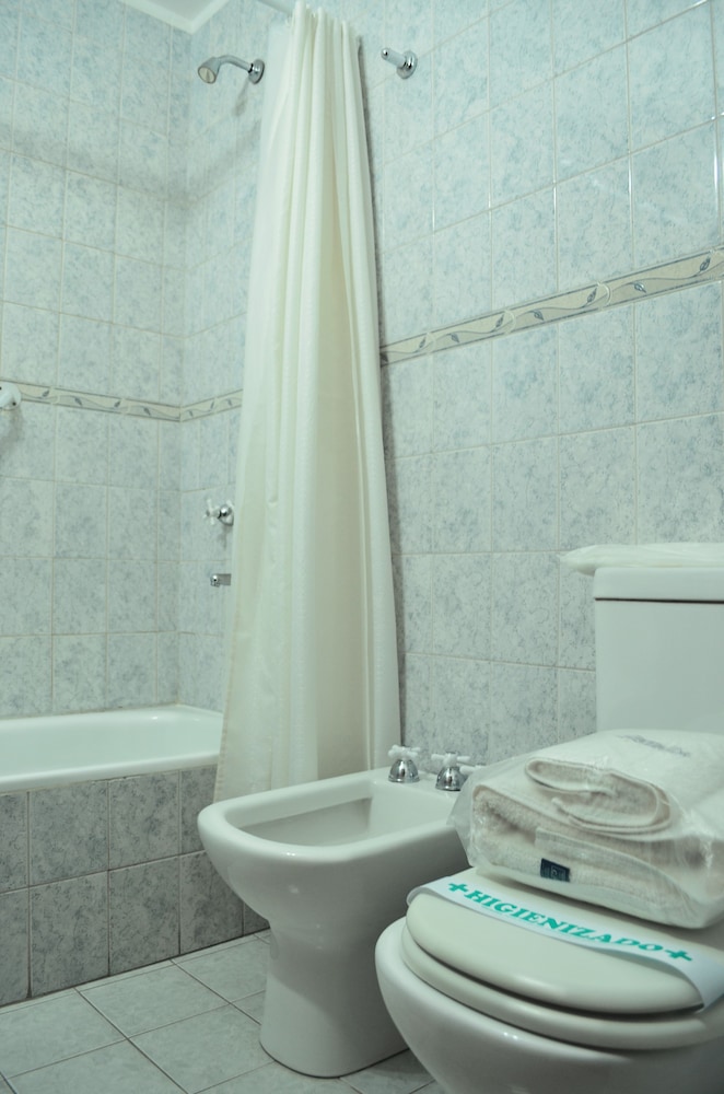 Superior Double Room, 2 Twin Beds, Bathtub, City View photo 2