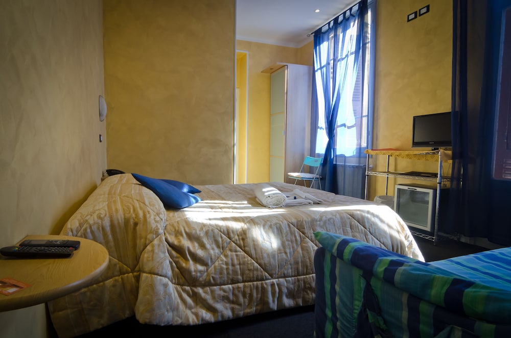 Triple Room - Photo 2