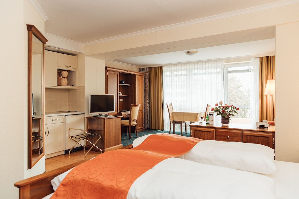 Comfort Suite photo 2