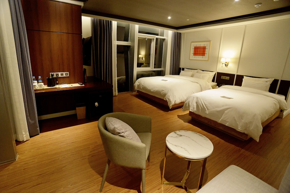 Spa Twin Room - Breakfast Included,Unlimted Starbucks Coffee Bean,OTT Available,15PM CI / 13PM CO - Photo 4