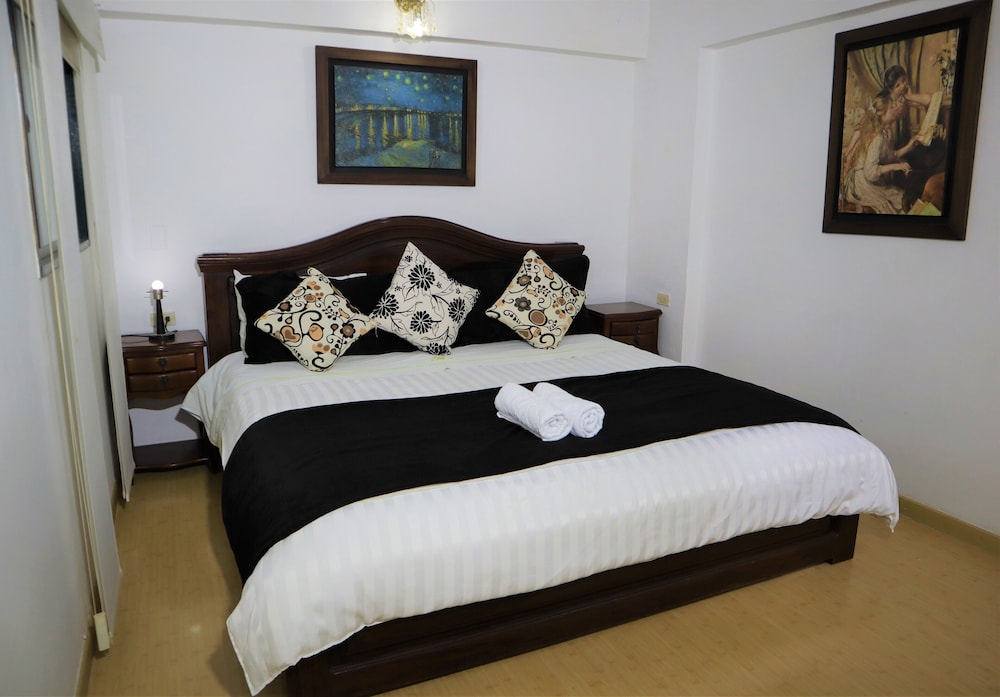Deluxe Suite