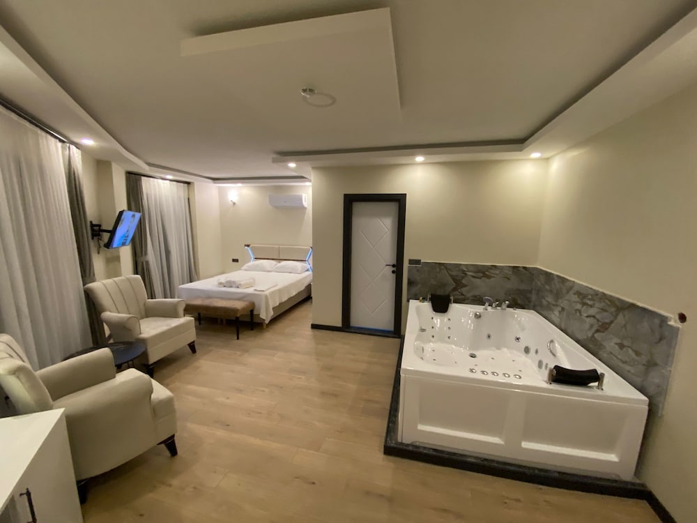 Exclusive Room